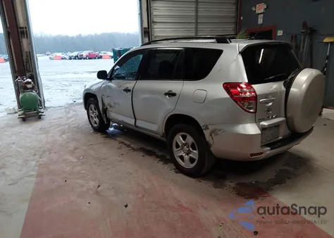 2010 Toyota Rav4 z USA, uszkodzony, nr VIN JTMBF4DV4AD032951
